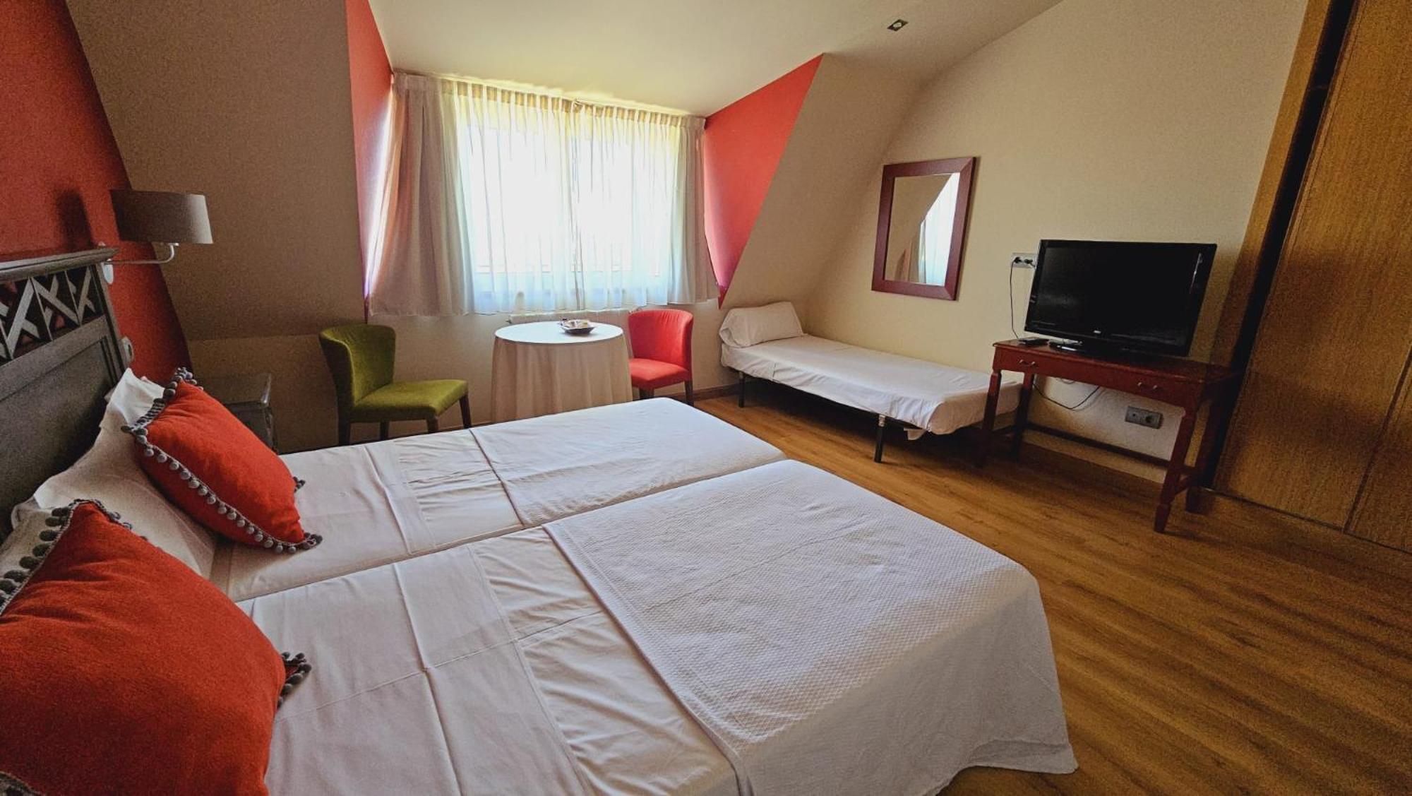 Hotel Matalenas Santander Exteriör bild